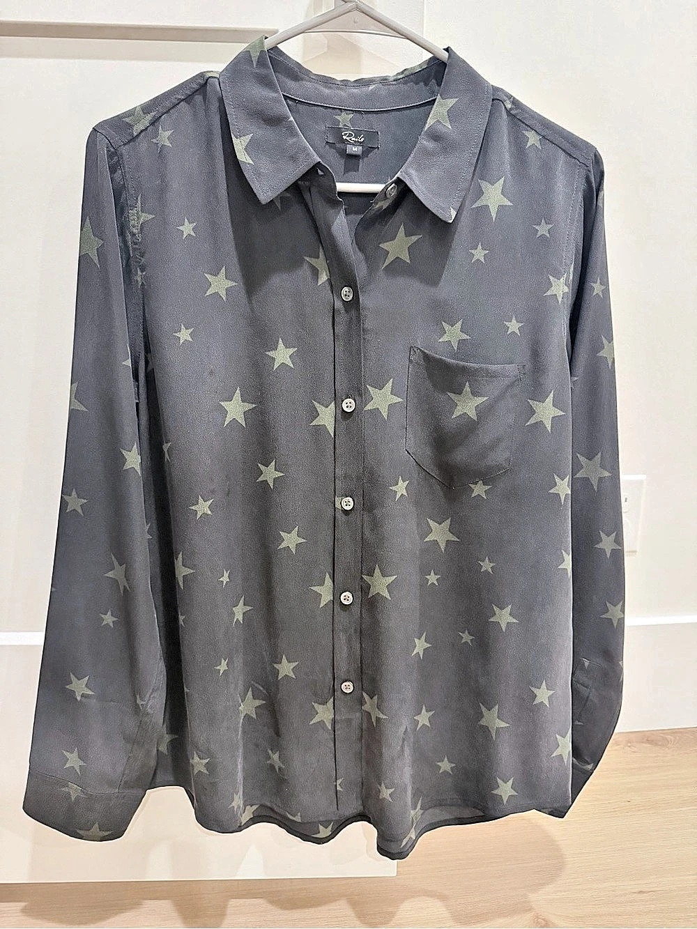 Rails Kate Star Print Button-Up Shirt Down Gray & Green Medium